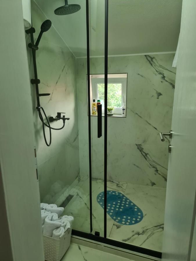 Js Apartmani Никшич Экстерьер фото